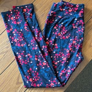 LuLaRoe Heart Patterned Leggings - Red and Blue